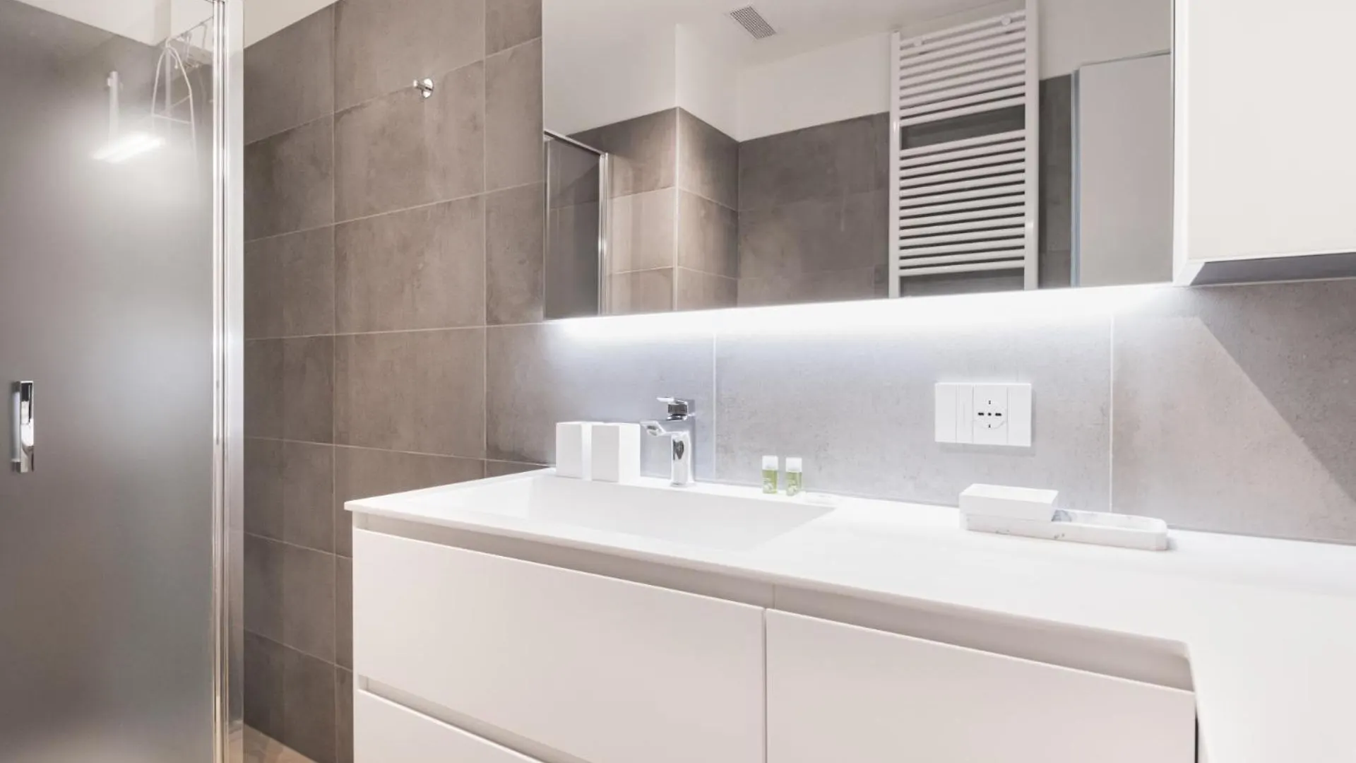 Easylife - Meravigliosa Dimora In Centrale 밀라노 0*,